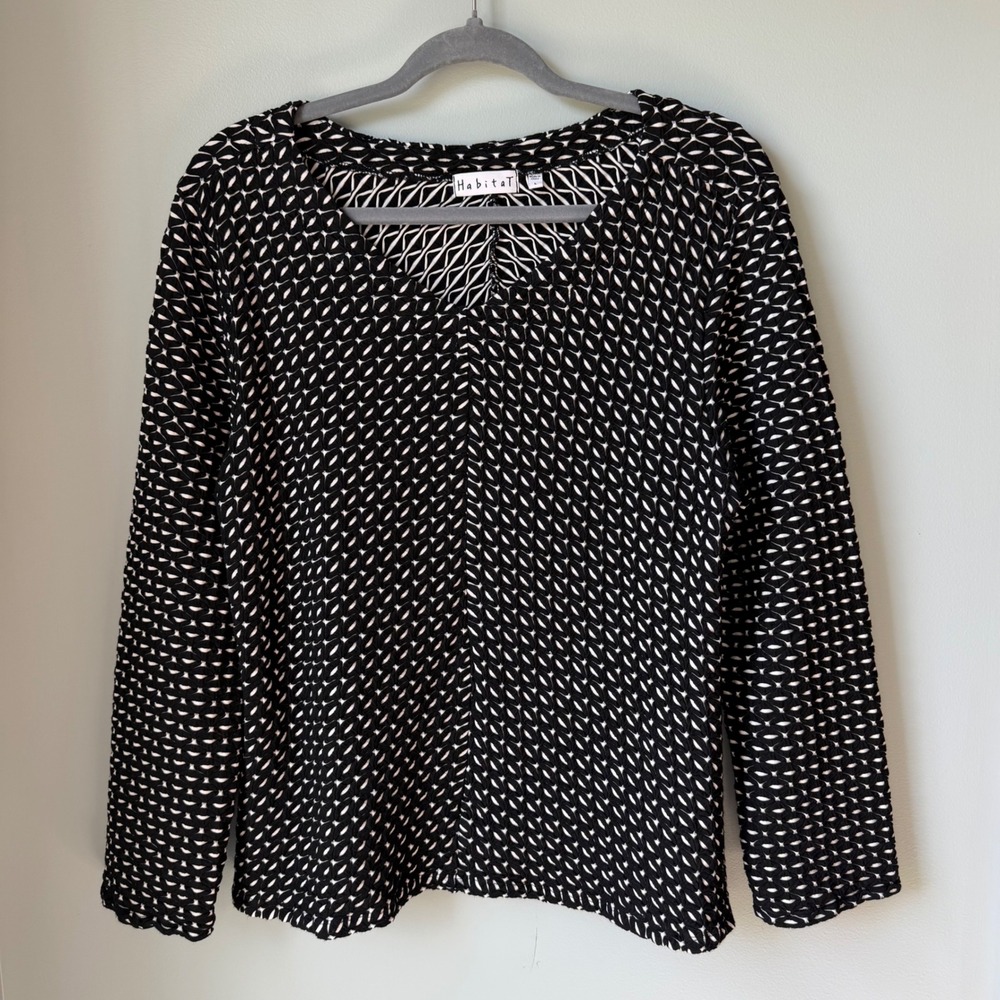 Habitat Top Shirt Textured Pucker Knit Black White V-Neck Lagenlook Size Large